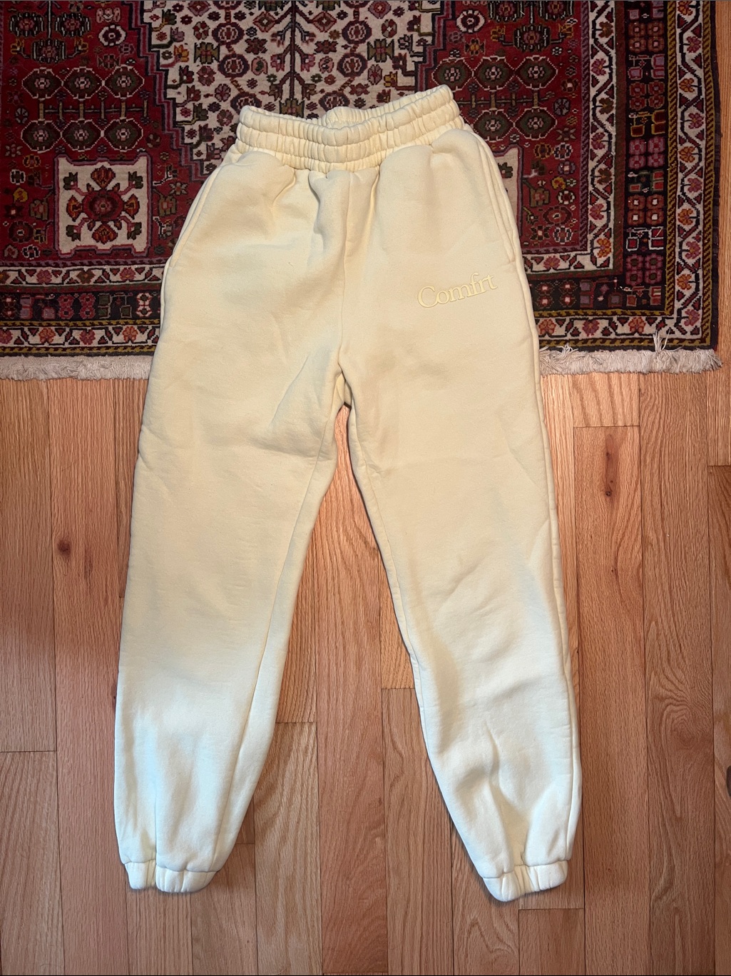 Comfrt Butter Yellow Size S Jogger Sweatpants